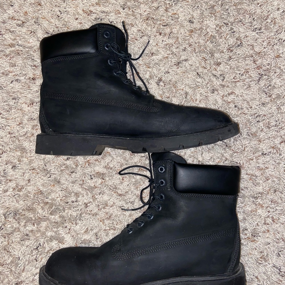 Mens Timberland premium 6inch water proof boots.
